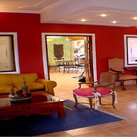 Hotel Puerta Del Rey Санта Крус де ла Сиера Екстериор снимка